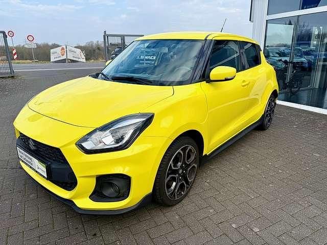 Gebraucht Suzuki Swift Sport 140 PS (102 kW) 2018 Champion yellow Kleinwagen