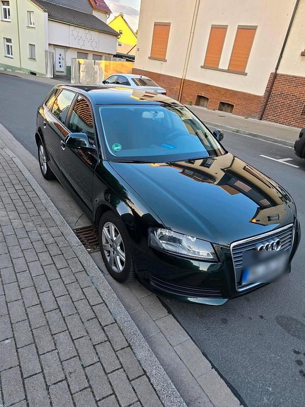 Grün Gebraucht 2009 Audi A3 Limousine | 2.500 € (Superpreis) - Bild 1/4