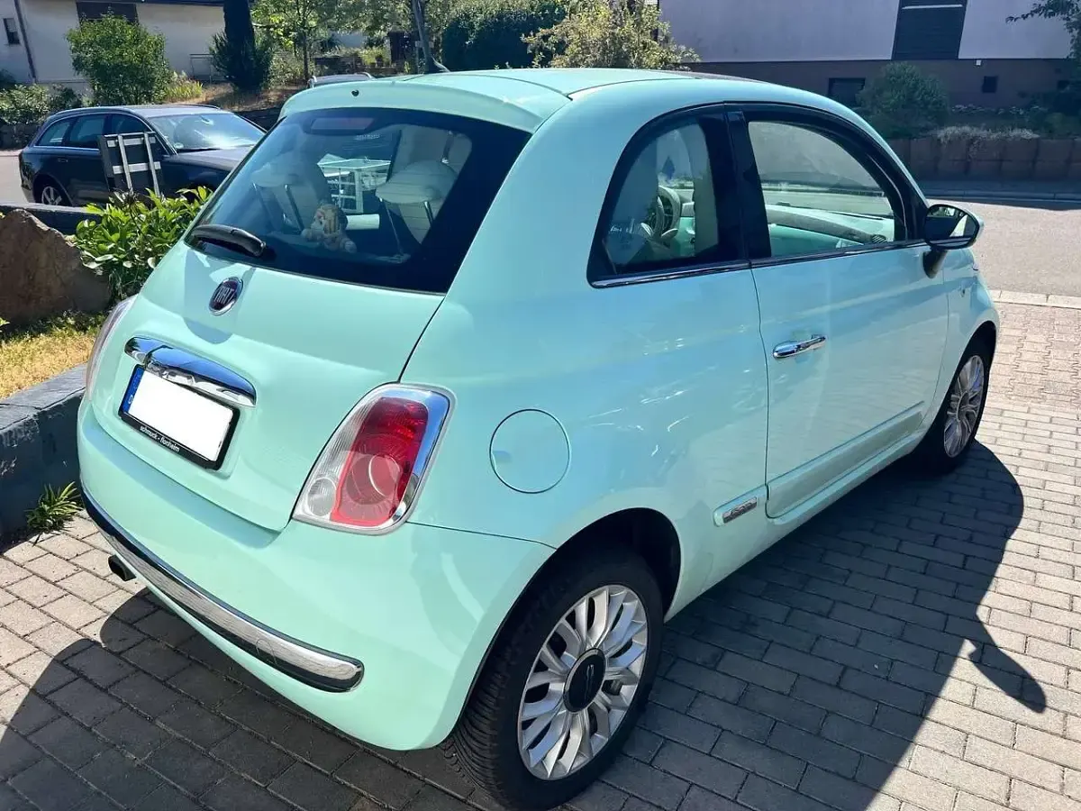 Gebraucht Fiat 500 Lounge 69 PS (50 kW) 2014 Colore esterno lattementa grün Kleinwagen