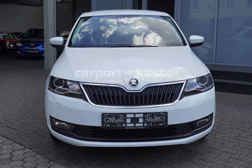 Gebraucht Skoda Rapid Drive 95 PS (69 kW) 2018 Weiß Kleinwagen