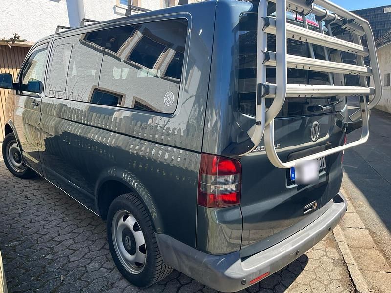 Gebraucht VW T5 102 PS (75 kW) 2007 Grau Van