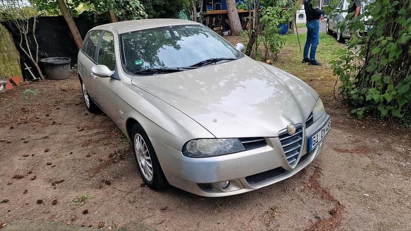 Gold Gebraucht 2003 Alfa Romeo 156 Kombi | 900 € - Bild 1/4