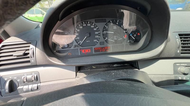 Second-hand BMW 316 116 CP (85 kW) 2003 Roșu Break