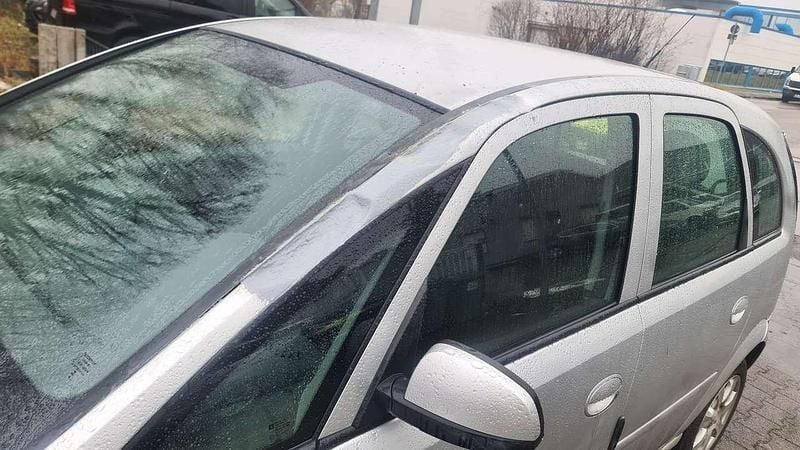 Gebraucht Opel Meriva Cosmo 101 PS (74 kW) 2005 Silber Van / Kleinbus