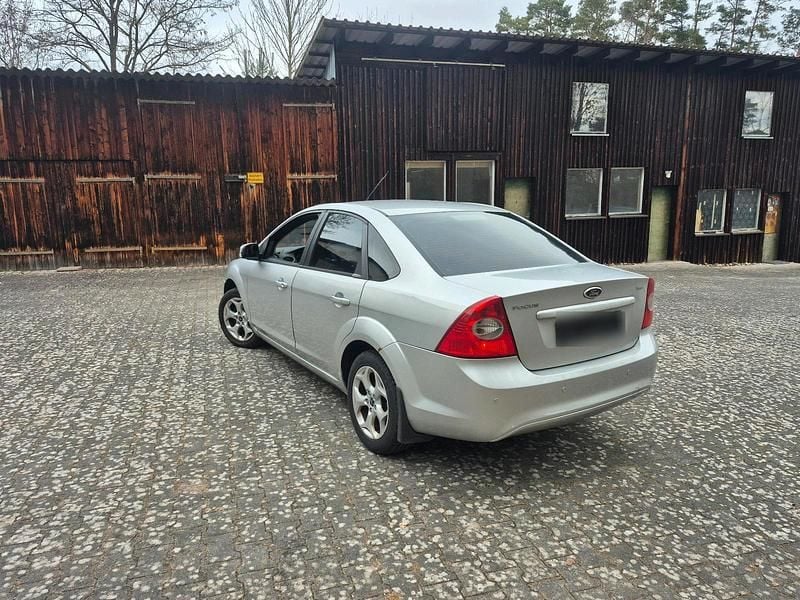 Second-hand Ford Focus 105 CP (77 kW) 2011 Argintiu Berlinǎ