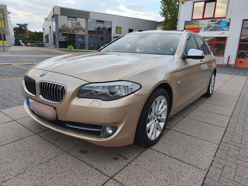 Gold Gebraucht 2011 BMW 530 Limousine | 10.900 € (Superpreis) - Bild 1/4