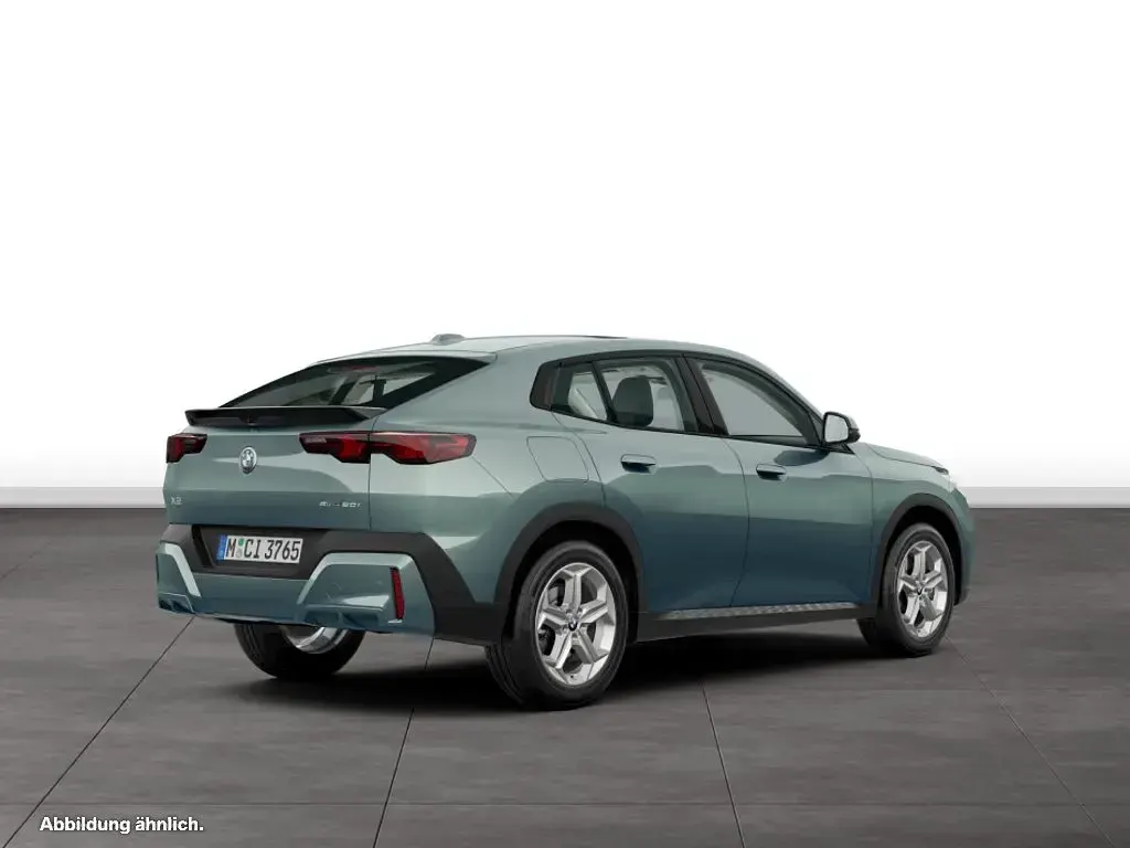 Usata BMW X2 156 CV (114 kW) 2025 Verde SUV