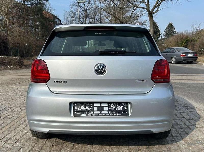 Gebraucht VW Polo Trendline 95 PS (69 kW) 2015 Reflexsilber metallic Kleinwagen