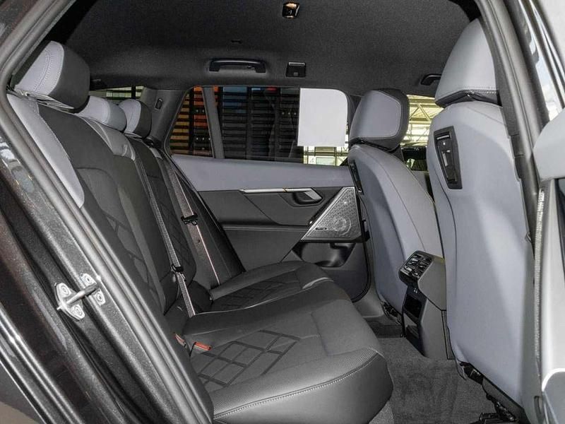 Gebraucht BMW i5 Comfort Edition 289 kW (394 PS) 2025 Sophistograu metallic Limousine
