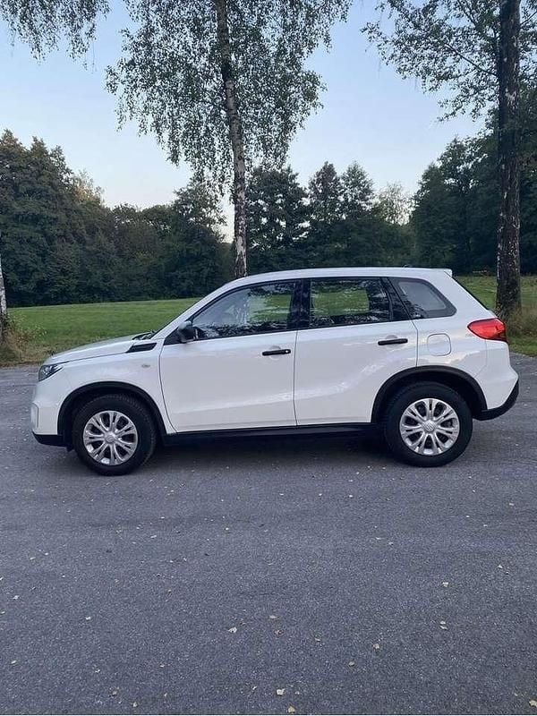 Gebraucht Suzuki Vitara Club 120 PS (88 kW) 2018 SUV