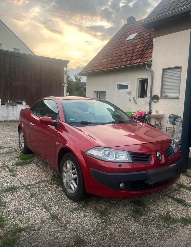 Rot Gebraucht 2006 Renault Mégane Cabriolet Cabrio | 2.250 € (Guter Preis) - Bild 1/4