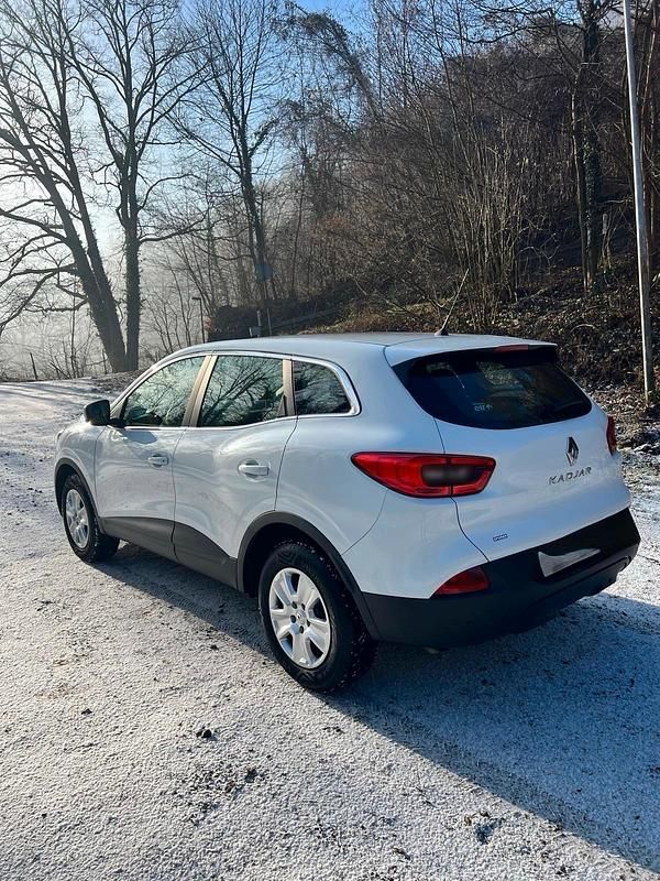 Gebraucht Renault Kadjar Life 140 PS (102 kW) 2019 Weiß SUV