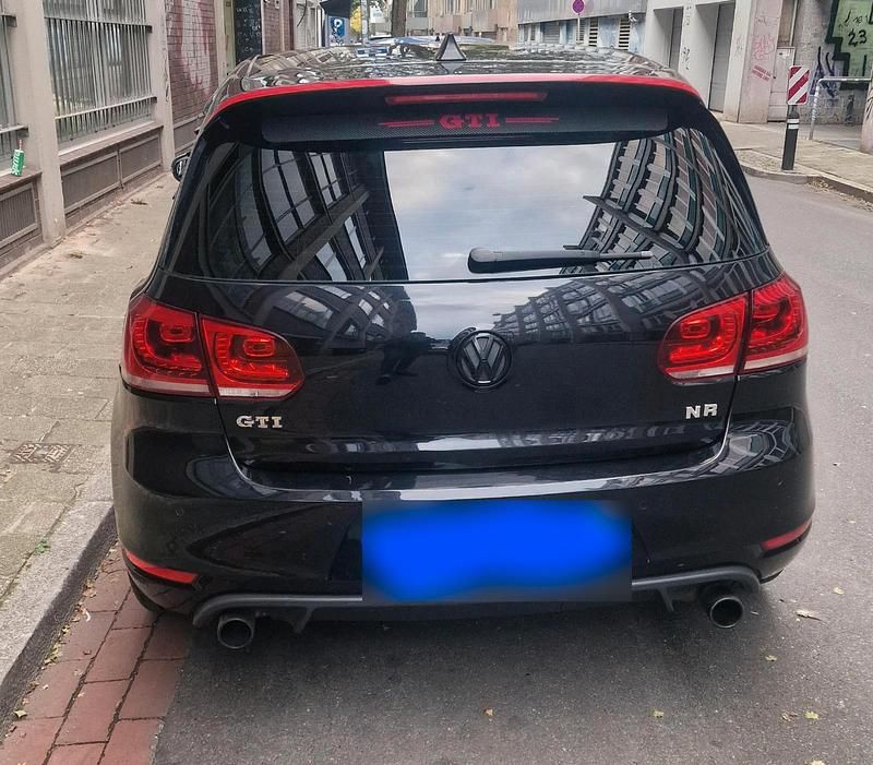 Gebraucht VW Golf VI GTI 210 PS (154 kW) 2010 Schwarz Kleinwagen