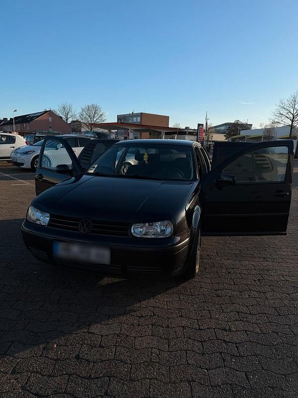 Usata VW Golf IV 75 CV (55 kW) 2000 Nero Utilitaria