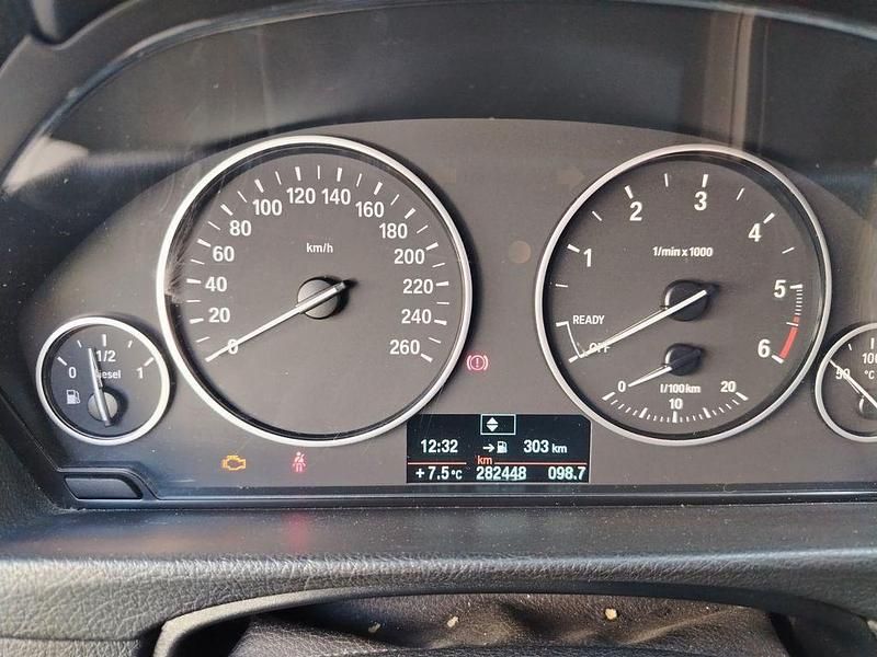 Gebraucht BMW 318 143 PS (105 kW) 2013 Weiß Kombi