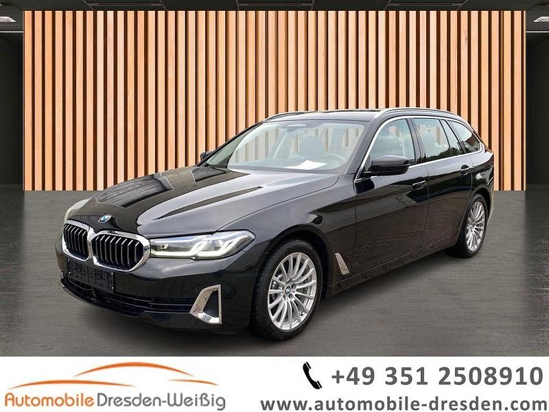 Schwarz Gebraucht 2023 BMW 530 Luxury Line Kombi | 36.880 € (Fairer Preis) - Bild 1/4