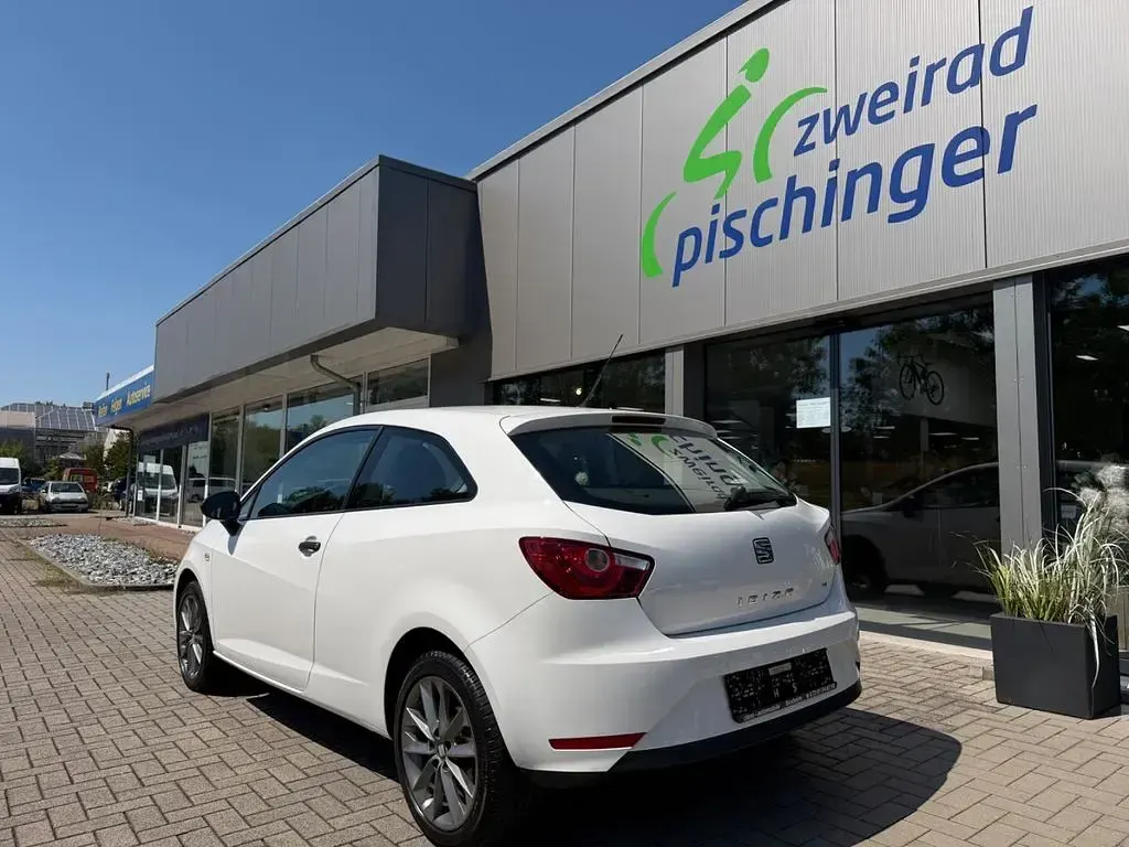 Gebraucht Seat Ibiza SC Style 105 PS (77 kW) 2014 Weiß Kleinwagen