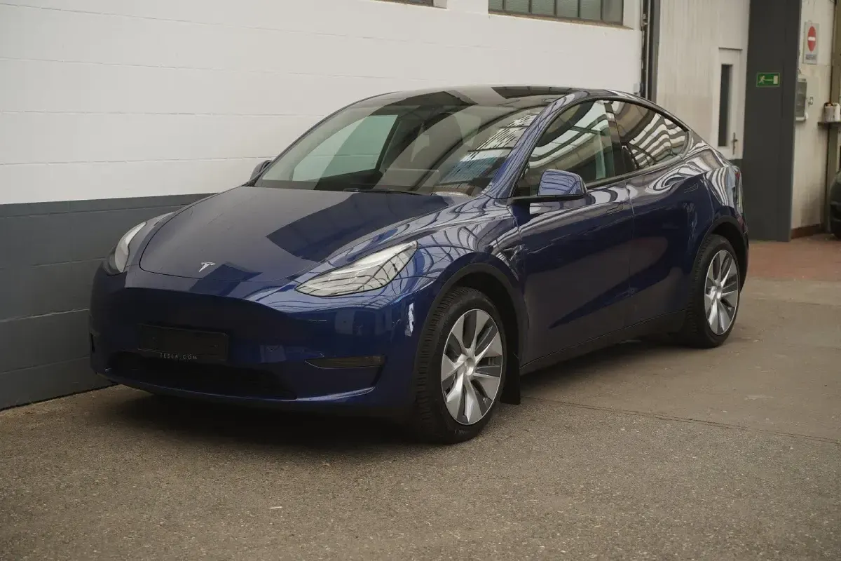 Gebraucht Tesla Model Y Long Range AWD 378 kW (514 PS) 2023 Blau SUV