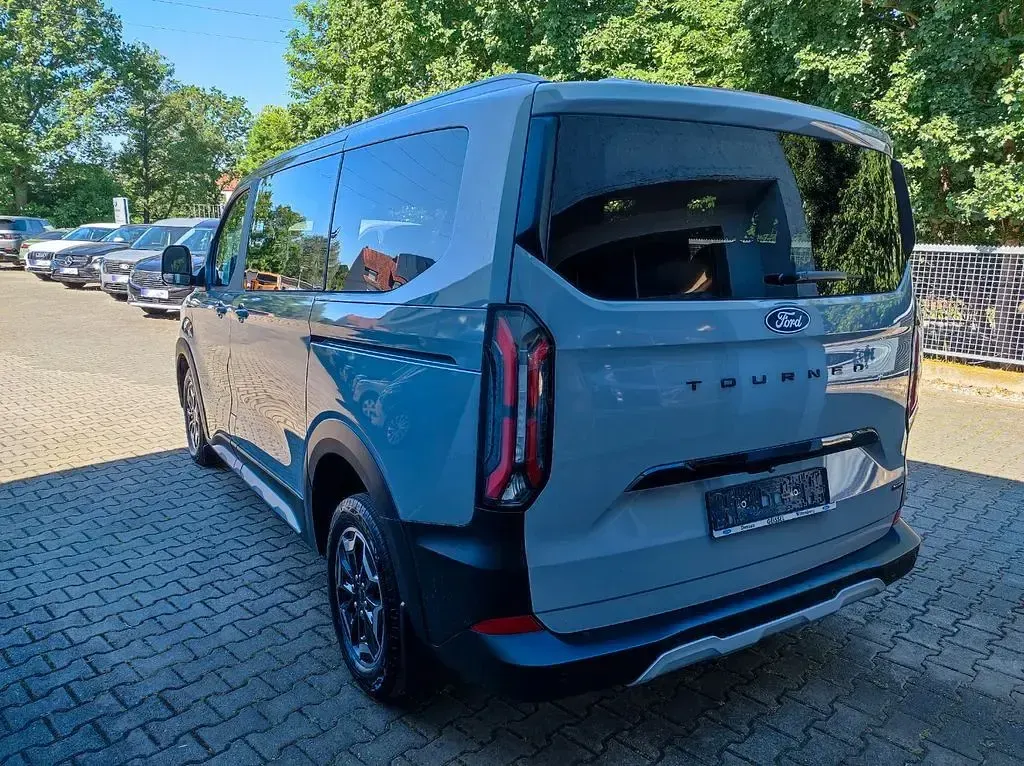 Neu Ford Tourneo Active 170 PS (125 kW) 2026 Grau Van / Kleinbus