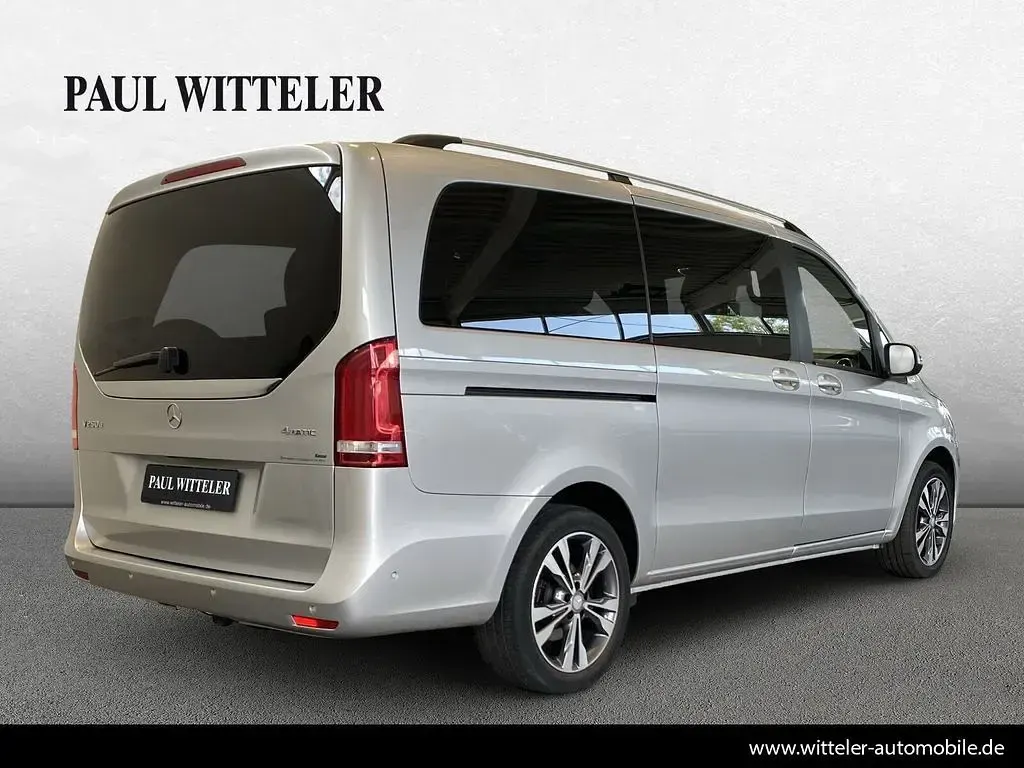 Gebraucht Mercedes V250 Edition 190 PS (139 kW) 2017 Silber Van / Kleinbus
