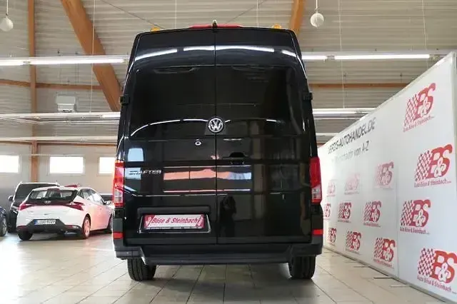 Gebraucht VW Crafter 140 PS (102 kW) 2020 Schwarz Van