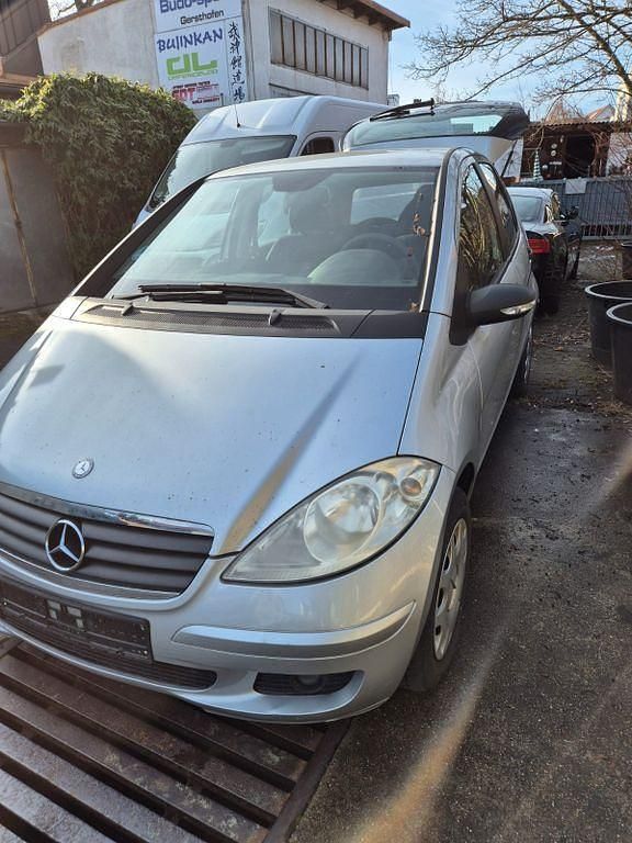 Gebraucht Mercedes A160 Elegance 82 PS (60 kW) 2006 Silber Van / Kleinbus