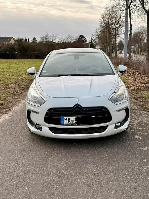 Gebraucht Citroën DS5 163 PS (119 kW) 2013 Weiß Kleinwagen