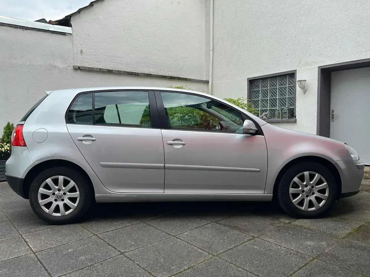 Gebraucht VW Golf IV Comfortline 116 PS (85 kW) 2006 Silber Kleinwagen