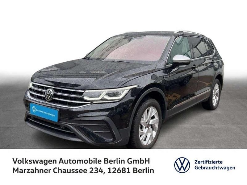 Deep black perleffekt Gebraucht 2024 VW Tiguan Allspace Life SUV | 46.446 € - Bild 1/3