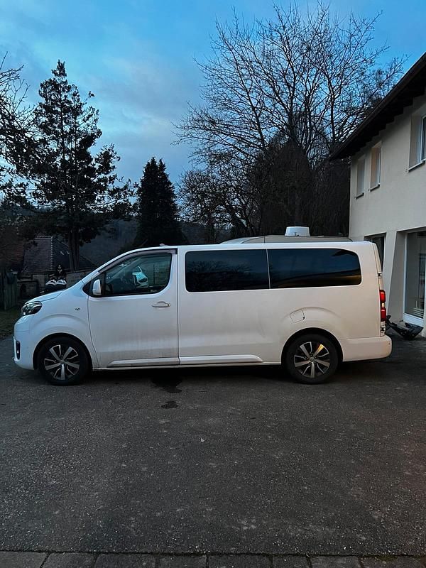 Gebraucht Toyota Proace Verso 170 PS (125 kW) 2019 Weiß Kombi