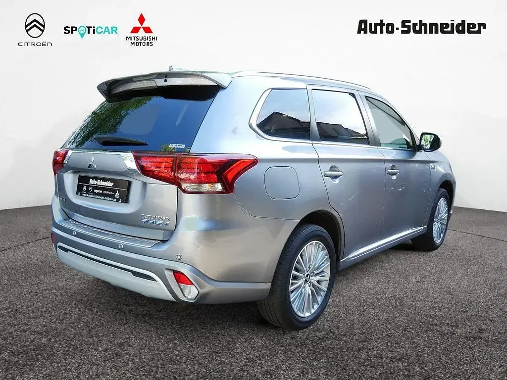 Gebraucht Mitsubishi Outlander P-HEV Top 224 PS (164 kW) 2019 Grau SUV