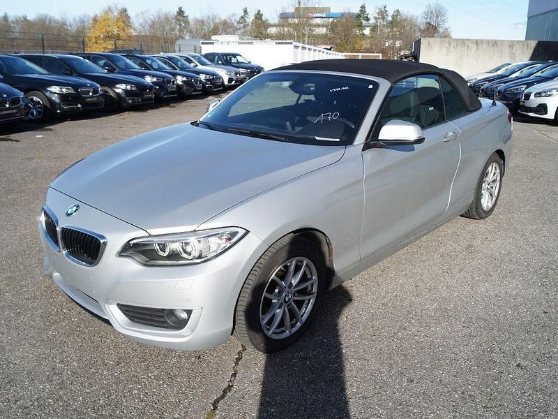 Glaciersilber Gebraucht 2017 BMW 218 Cabrio | 17.800 € (Fairer Preis) - Bild 1/4