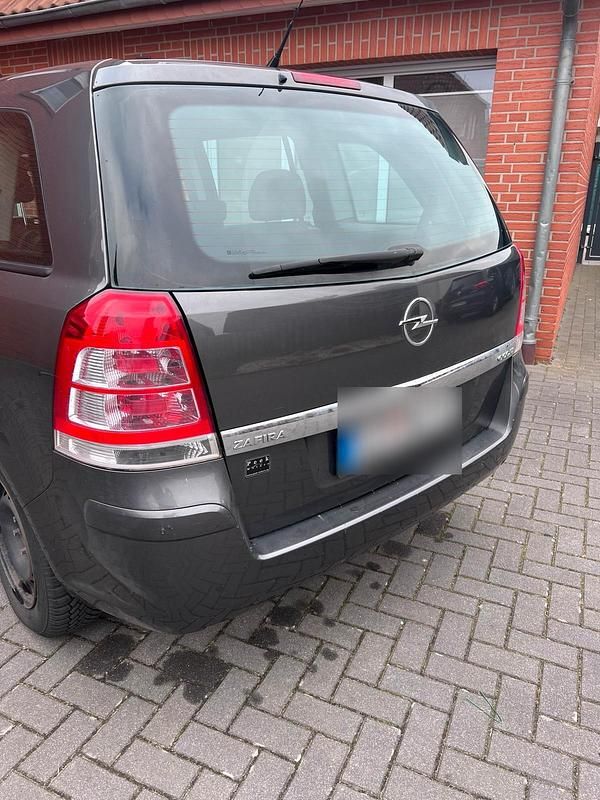 Gebraucht Opel Zafira 115 PS (84 kW) 2009 Grau Van / Kleinbus