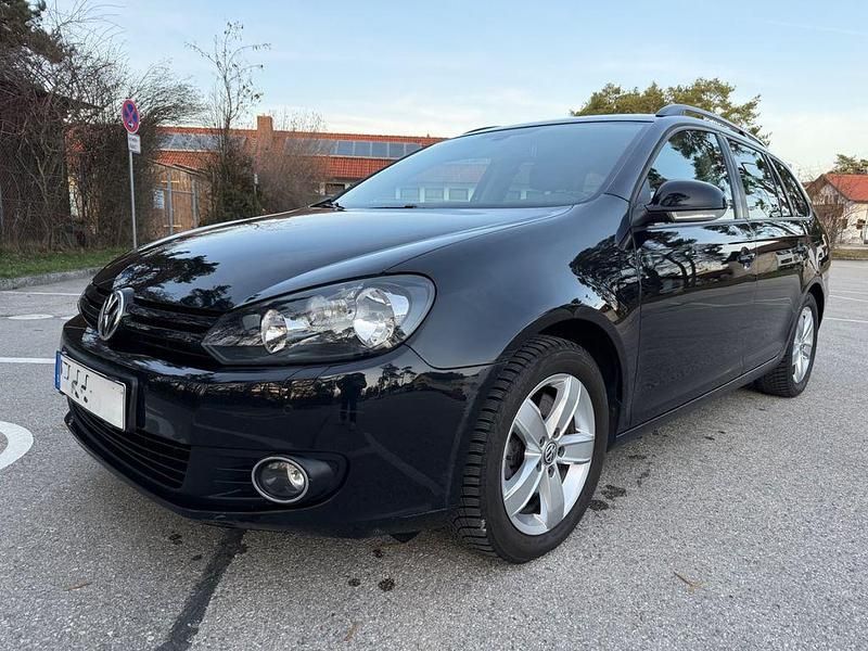 Gebraucht VW Golf VII Match 140 PS (102 kW) 2013 Schwarz Kombi