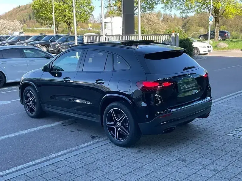 Gebraucht Mercedes GLA220 AMG 190 PS (139 kW) 2026 Schwarz SUV
