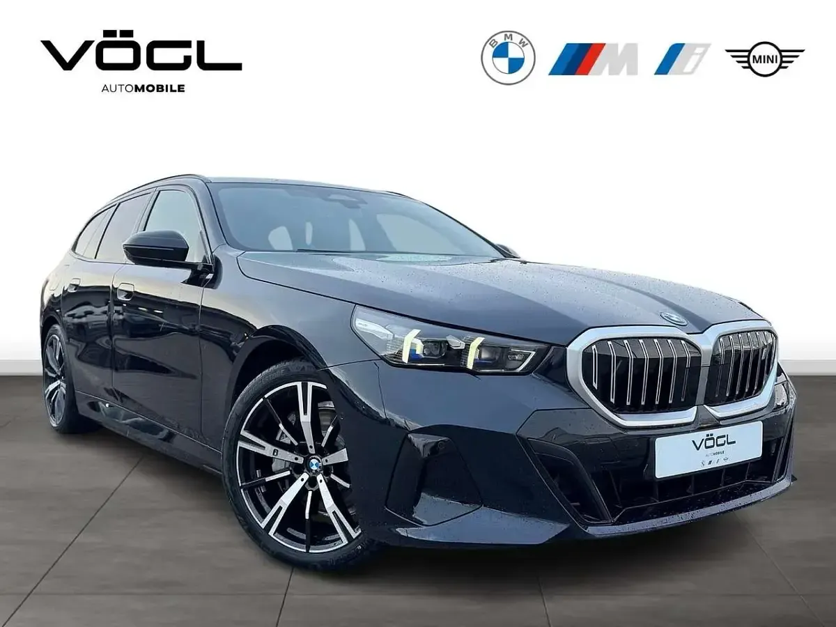 Gebraucht BMW i5 M Sport 289 kW (394 PS) 2025 Carbonschwarz Kombi