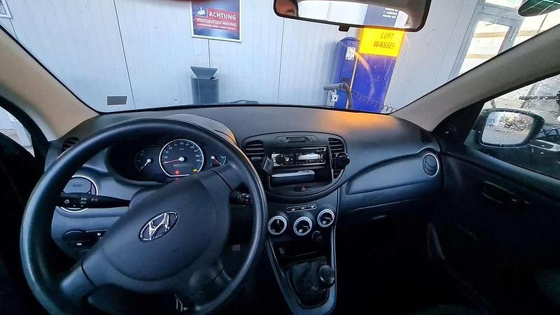 Gebraucht Hyundai i10 67 PS (49 kW) 2008 Schwarz Kleinwagen