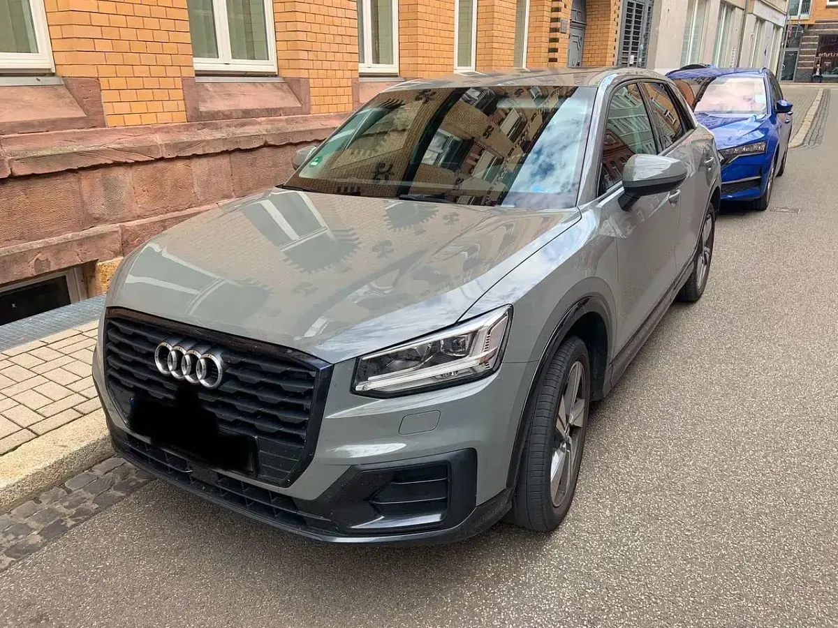 Gebraucht Audi Q2 Sport 116 PS (85 kW) 2018 Grau SUV