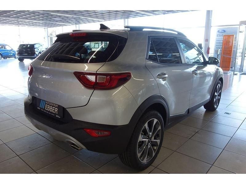 Neu Kia Stonic Edition 7 101 PS (74 kW) 2025 Silber SUV