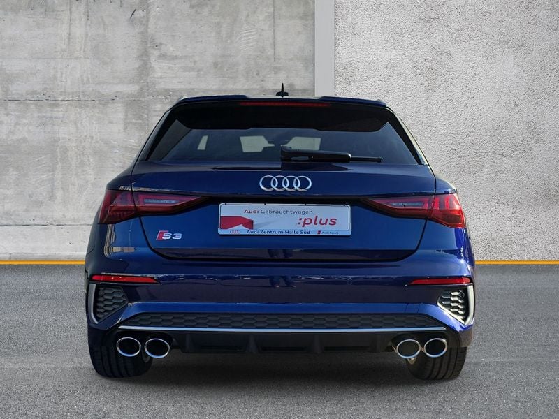 Gebraucht Audi S3 Ambiente 310 PS (228 kW) 2024 Außenfarbe: Limousine
