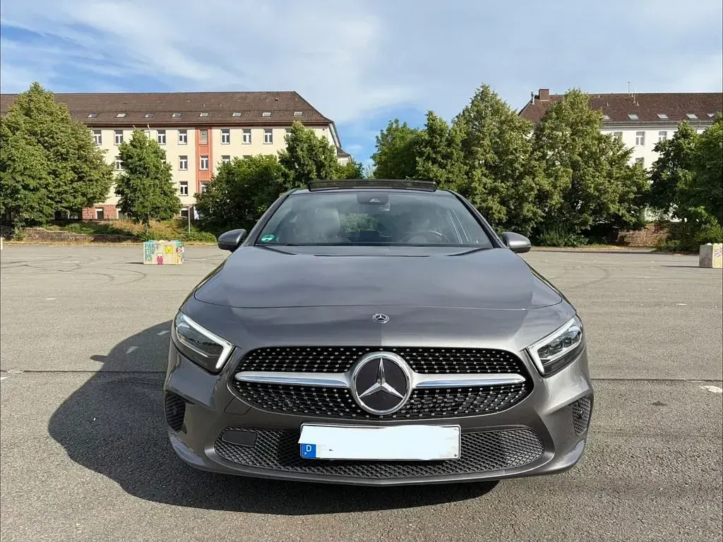 Gebraucht Mercedes A250 224 PS (164 kW) 2019 Grau Limousine