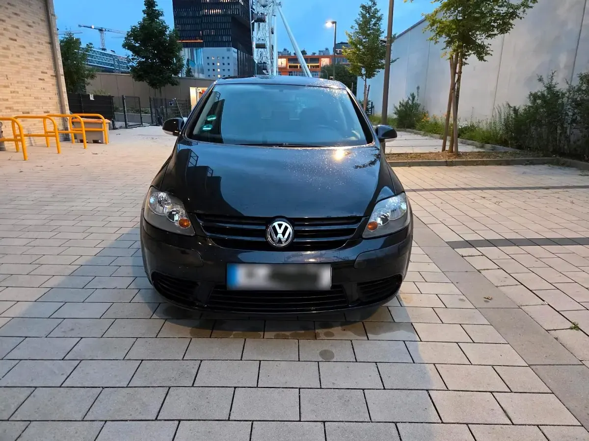 Gebraucht VW Golf V 75 PS (55 kW) 2006 Schwarz Kleinwagen
