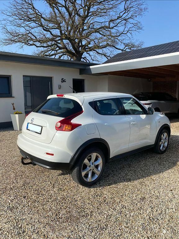 Gebraucht Nissan Juke Acenta 117 PS (86 kW) 2011 Weiß SUV
