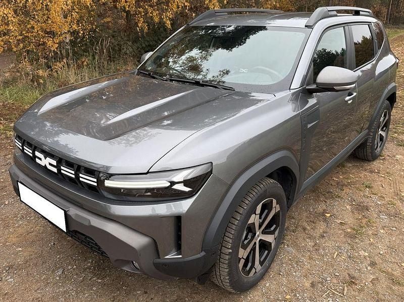 Grau Gebraucht 2024 Dacia Duster Journey SUV | 22.900 € (Guter Preis) - Bild 1/4