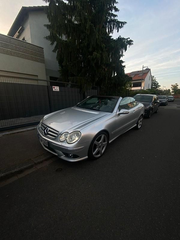 Grau Gebraucht 2005 Mercedes CLK350 AMG Cabrio | 8.500 € (Guter Preis) - Bild 1/4