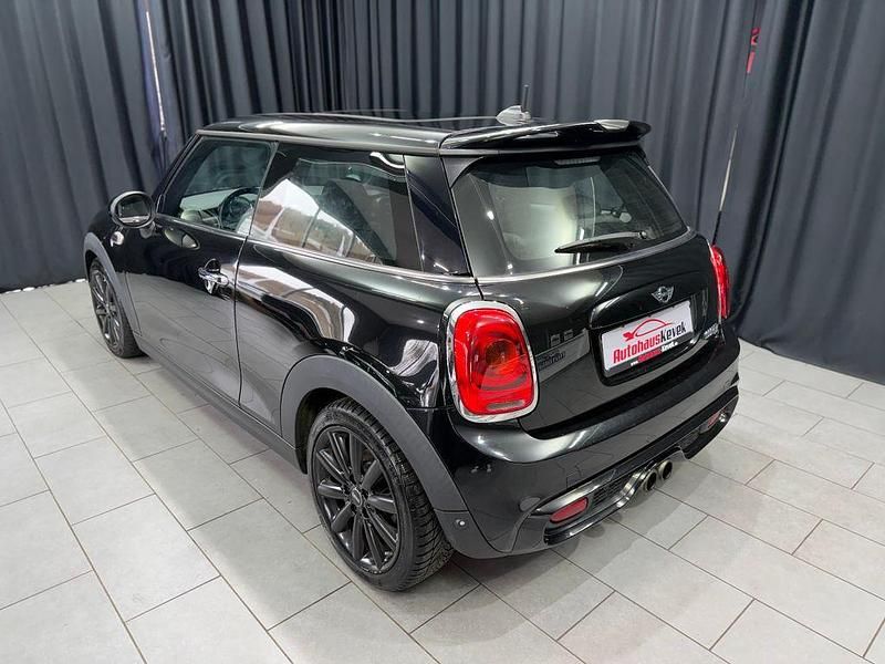 Gebraucht Mini Cooper S 192 PS (141 kW) 2015 Schwarz Kleinwagen