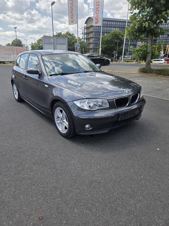 Grau Gebraucht 2005 BMW 116 Kleinwagen | 1.699 € (Superpreis) - Bild 1/4