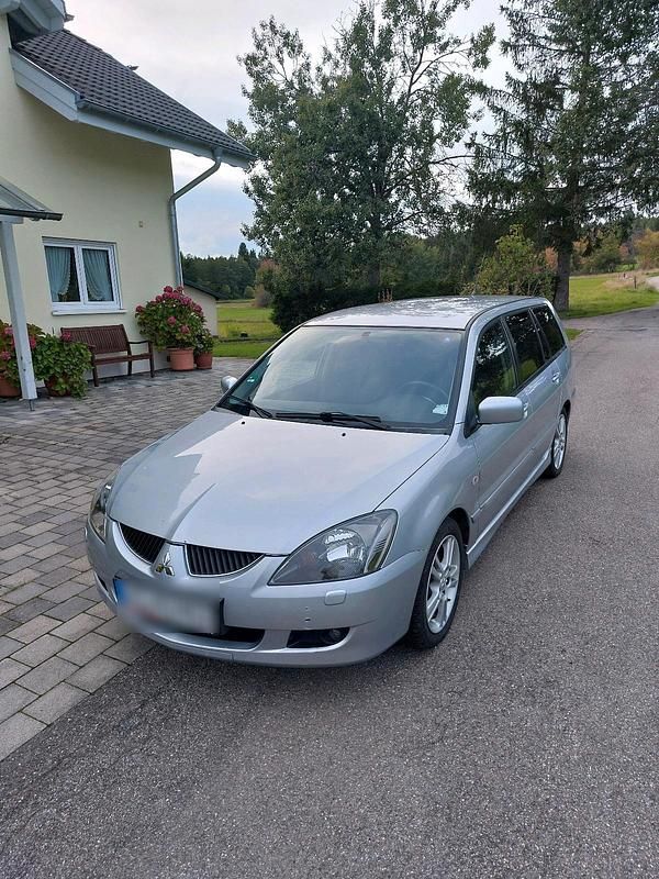 Silber Gebraucht 2005 Mitsubishi Lancer Kombi | 2.600 € (Fairer Preis) - Bild 1/4