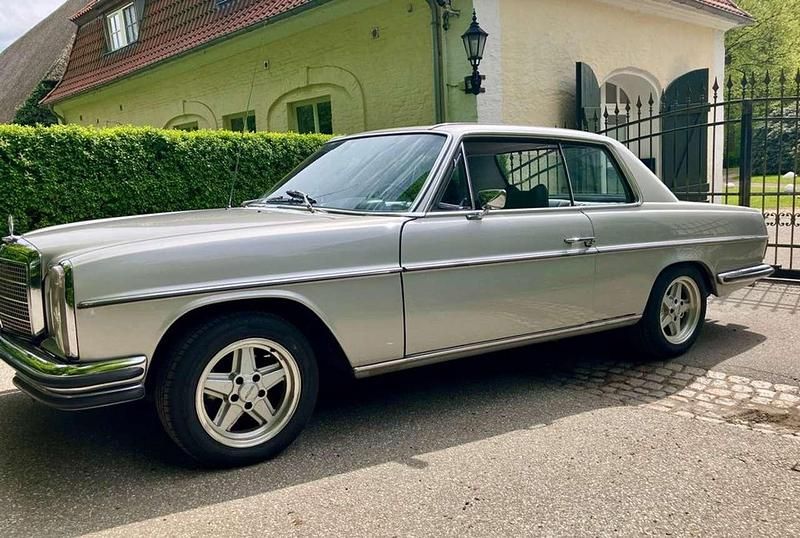 Silber Gebraucht 1970 Mercedes 250 Coupé | 26.900 € - Bild 1/4
