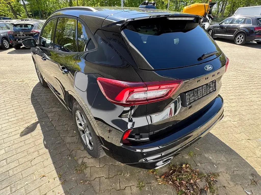 Gebraucht Ford Kuga ST-Line X 186 PS (136 kW) 2025 Schwarz SUV